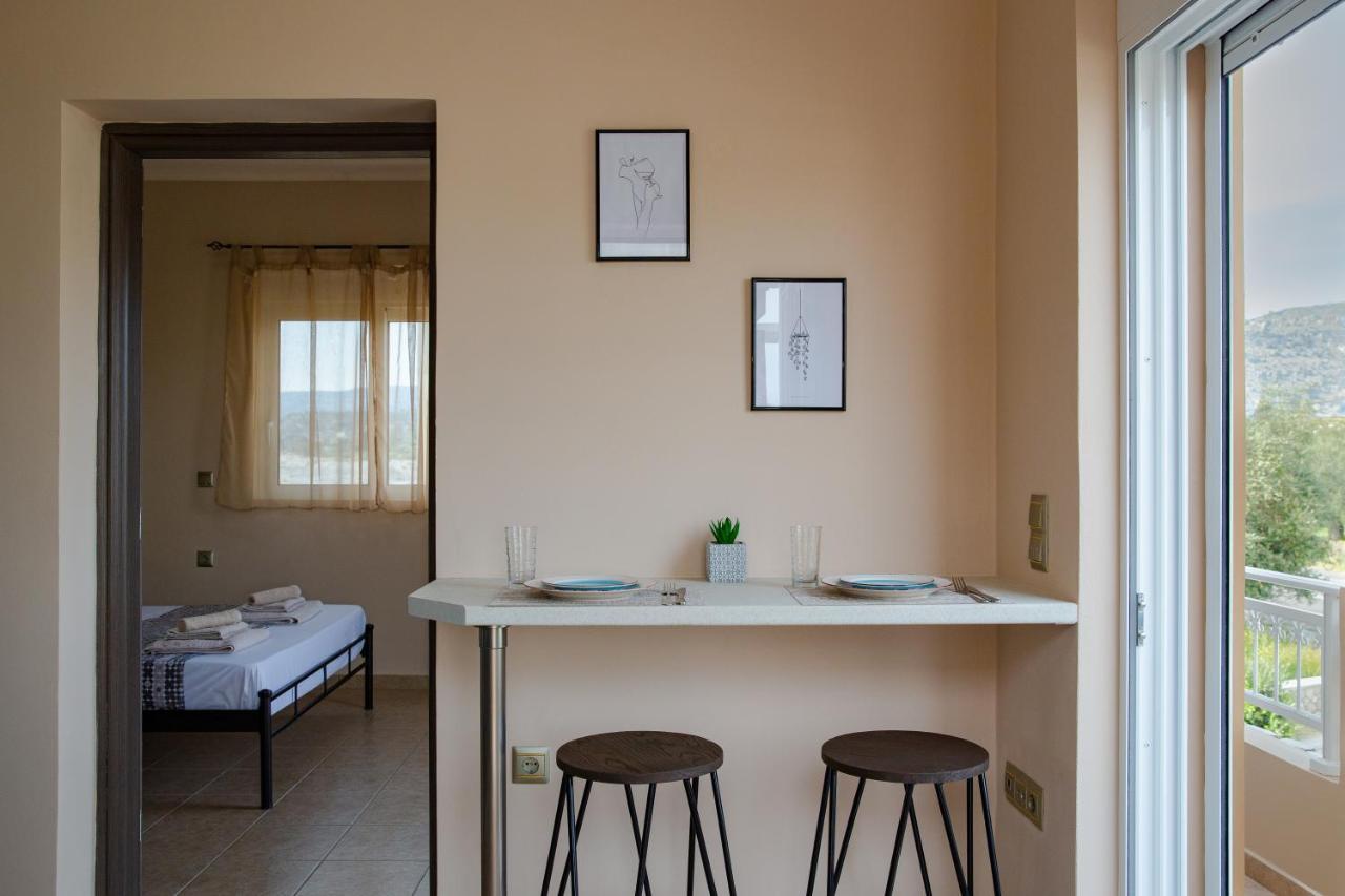 Electi Apartments Charaki Eksteriør bilde